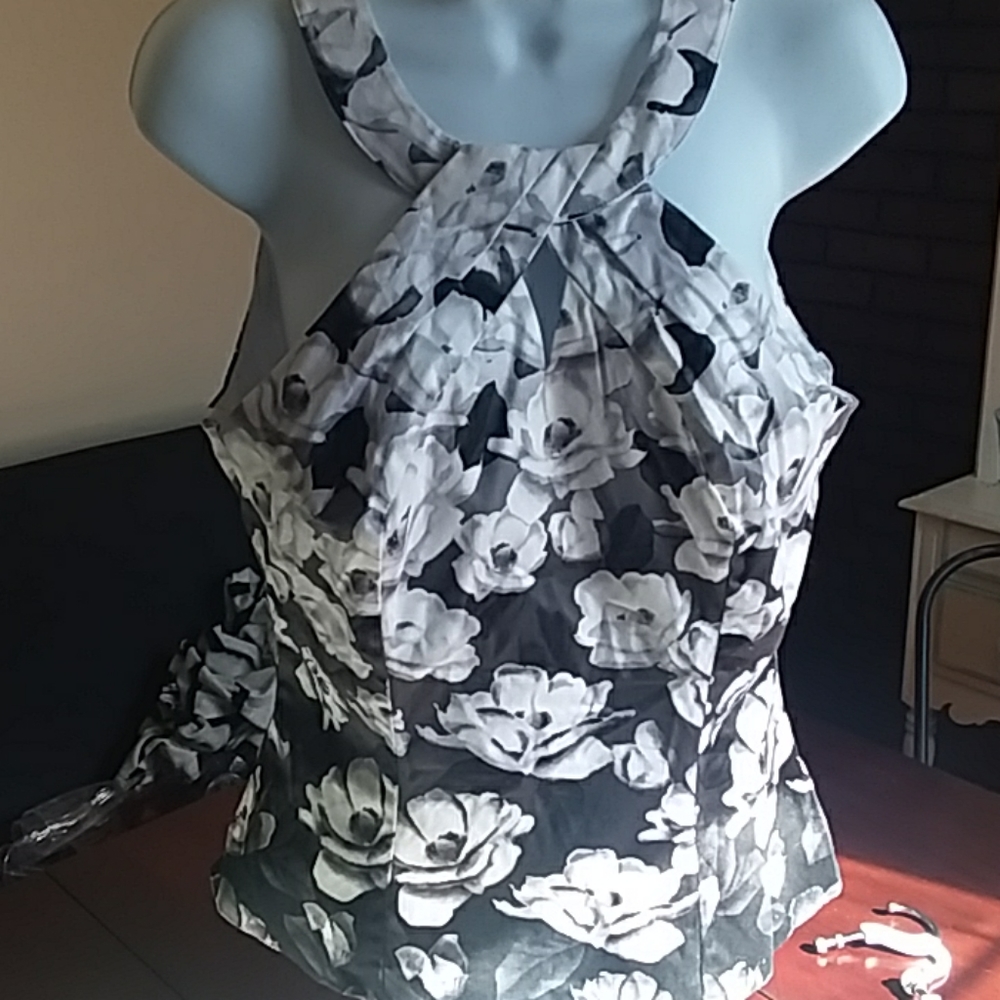 White House Black Market Lined Top Sz 10